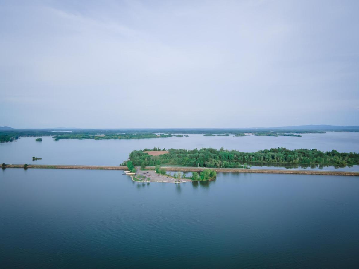 Weiss Lake Lodge Сентр Экстерьер фото